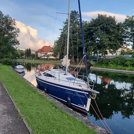 Zamkowa Park Апартаменты Венгожино