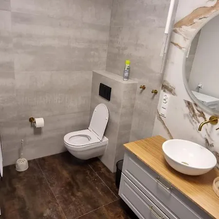 Lägenhet Apartament Zamkowa Park Z Widokiem Na Zamek Krzyzacki Z XIV Wieku , Ogrod, Rzeke I Kanal Wegorzewski