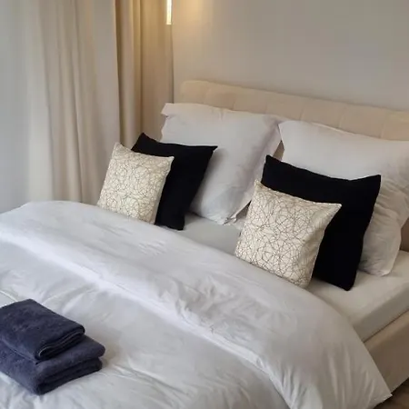 Zamkowa Park Венгожино